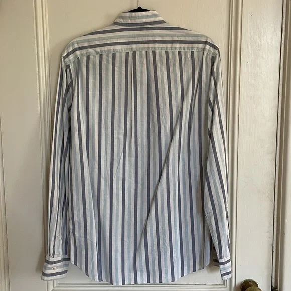 Medium Slim Fit J. Crew stretch Secret Wash Button Down - Picture 2 of 3